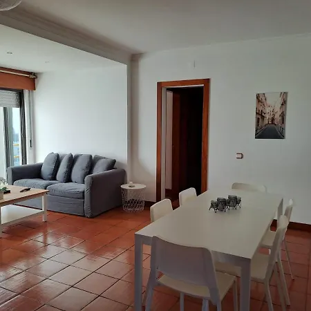 Апартаменты Spacious 3 Bedroom In Aldeia Das Acoteias, Albufeira