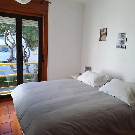 Spacious 3 Bedroom In Aldeia Das Acoteias, Albufeira Olhos de Agua (Albufeira)