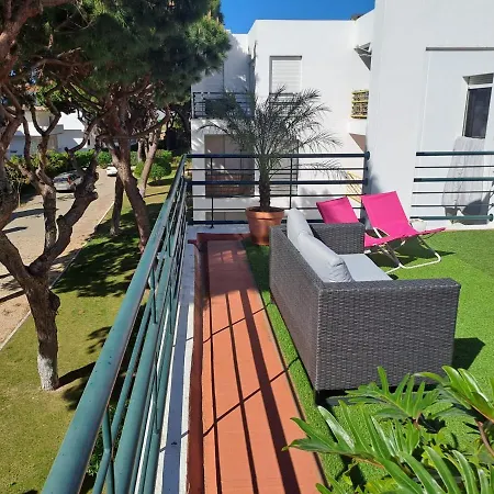 Апартаменты Spacious 3 Bedroom In Aldeia Das Acoteias, Albufeira *